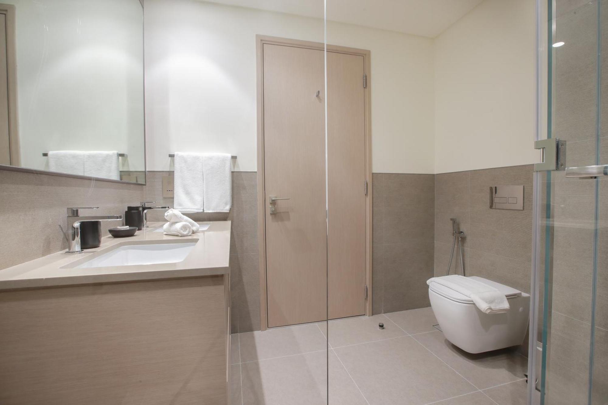 Full Burj Khalifa And Fountains Views Apartment Dubai