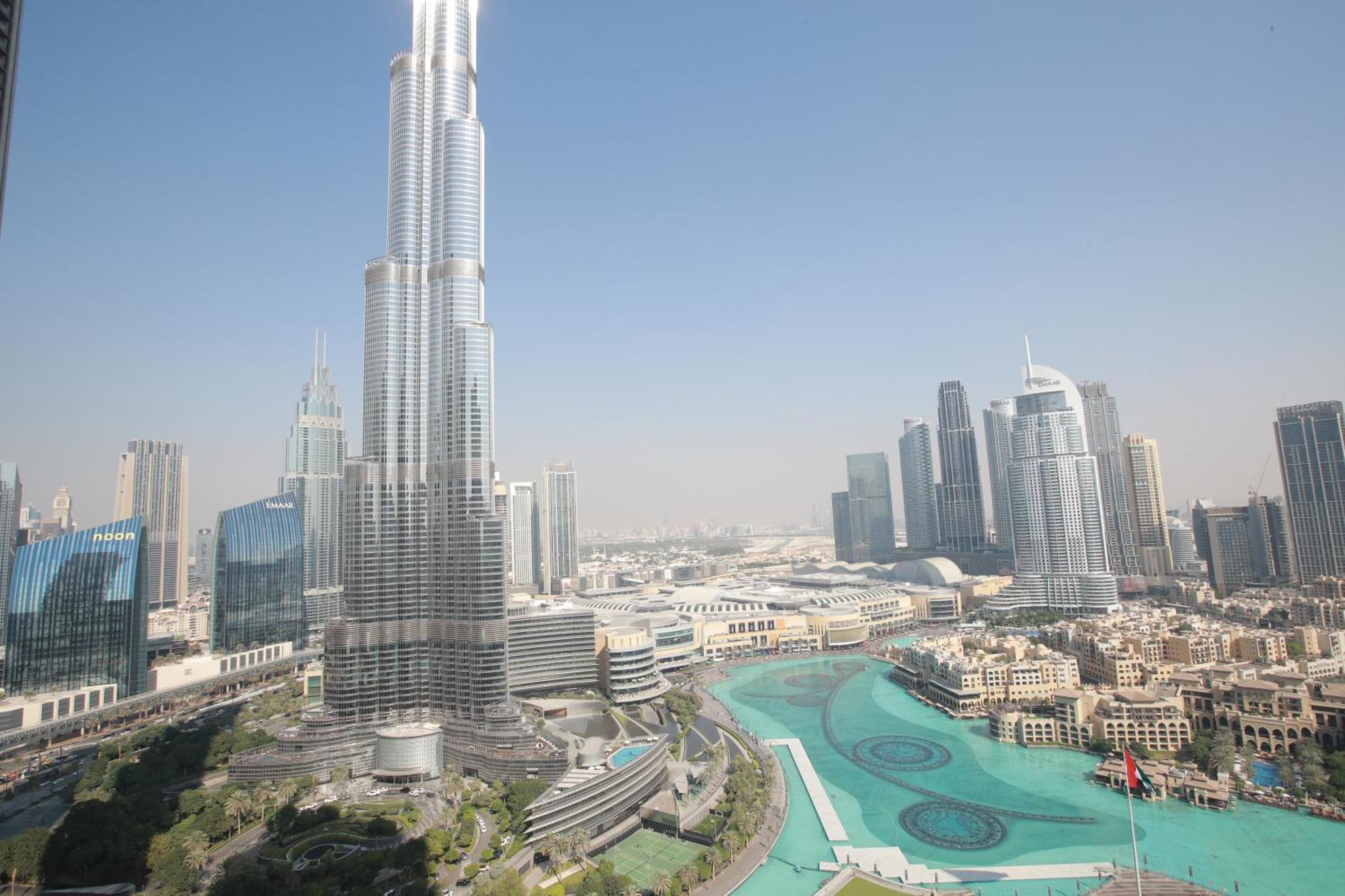 Full Burj Khalifa And Fountains Views *