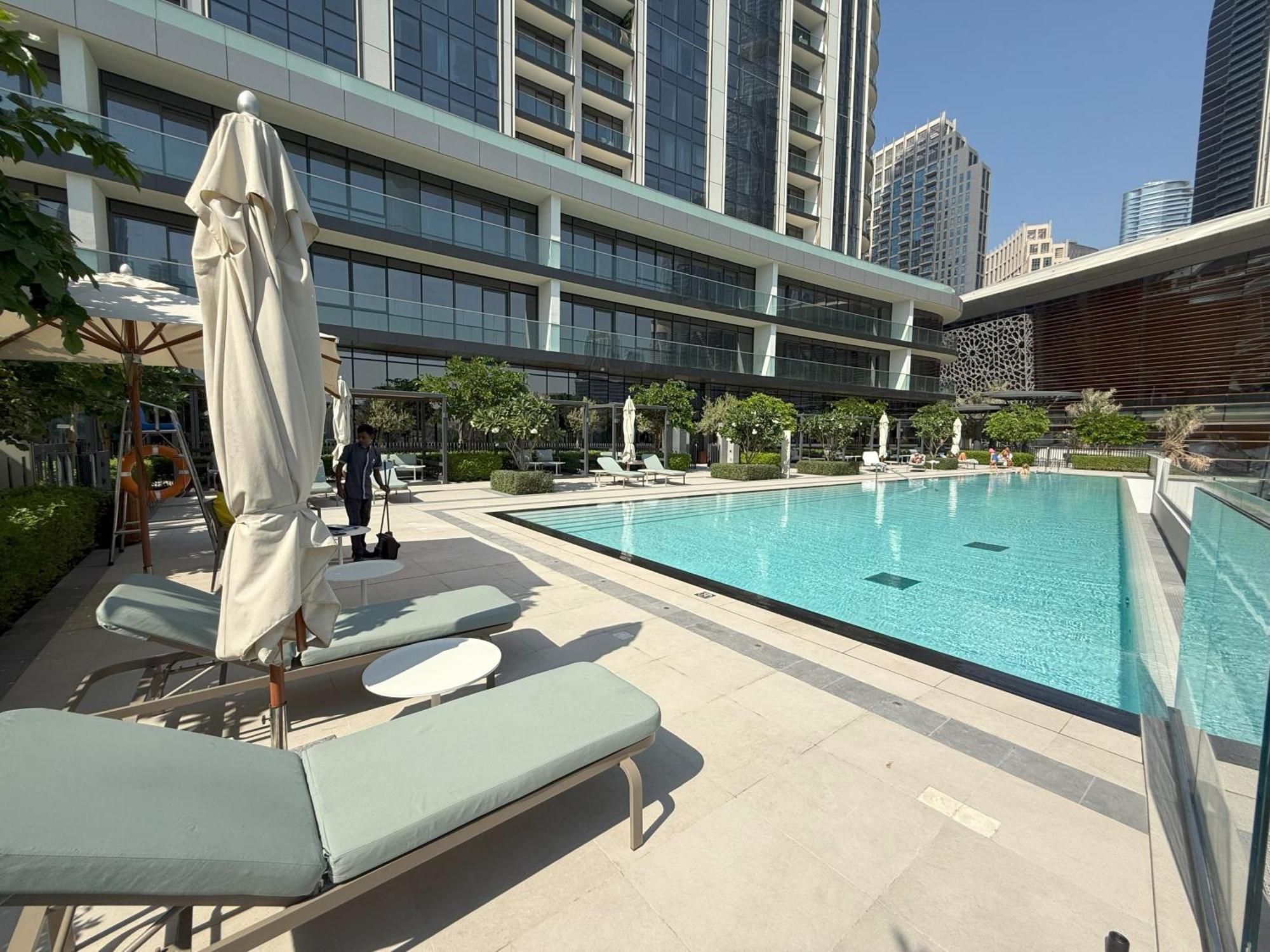 Full Burj Khalifa And Fountains Views Apartment Dubai